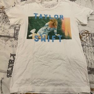 Taylor Swift Merch